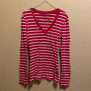 Old Navy long sleeved v neck